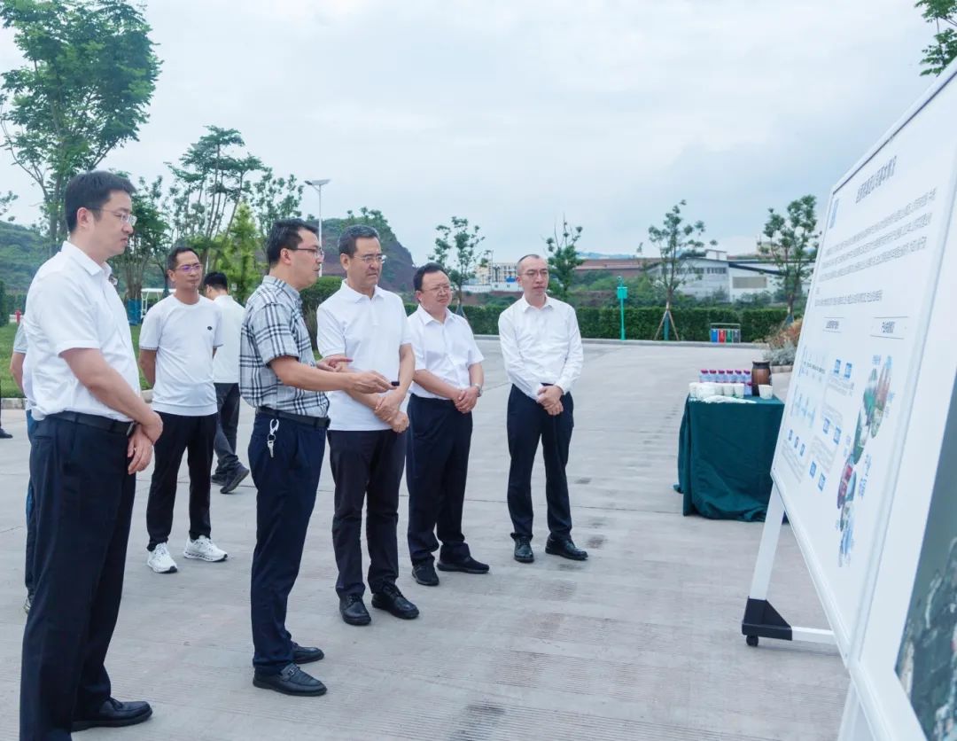 省国资委党委书记、主任冯文生赴宜宾调研国企改革深化提升行动工作并主持召开片区座谈会