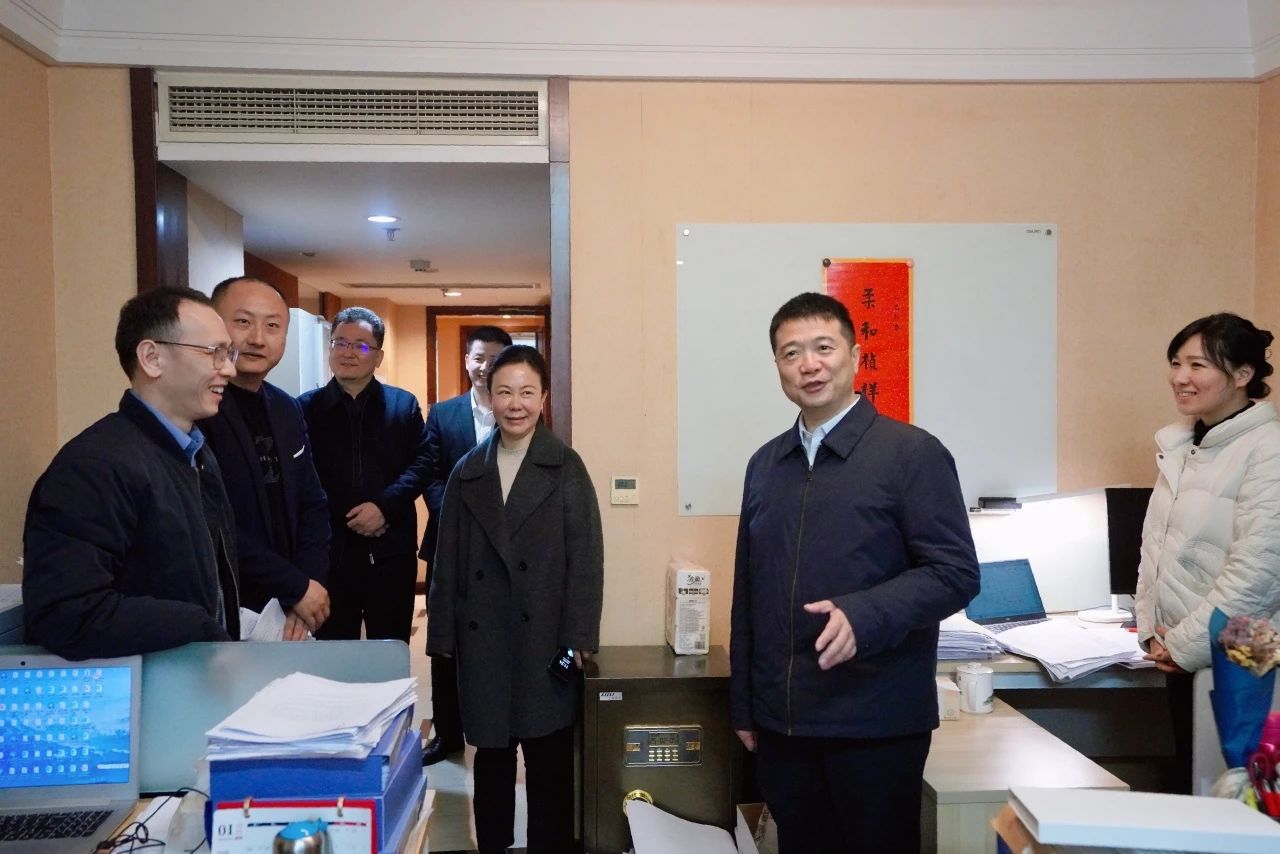 温暖启航，共赴新篇！—— 省尊龙凯时集团领导走访慰问干部职工